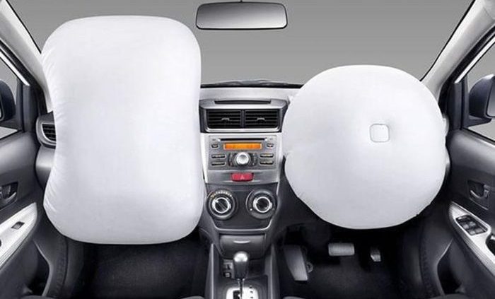 Keamanan Kecelakaan Mobil Dengan Adanya Airbag