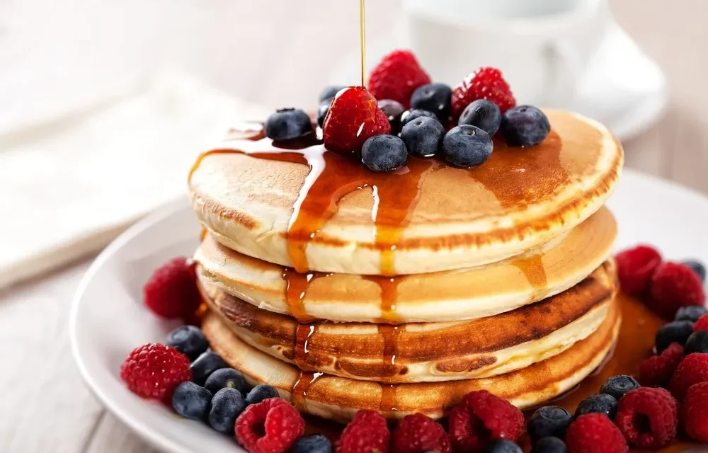 Olahan Adonan Tepung Membuat Sebuah Pancake Manis