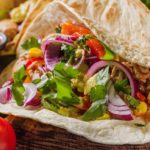 Kelezatan Kuliner Burrito Yang Di Lapisi Tepung Serta Isiannya