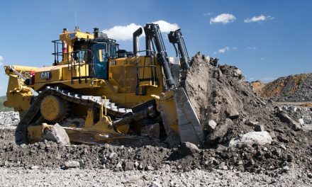 Kendaraan Berat Bulldozer Bukan Untuk Di Jalanan Biasa