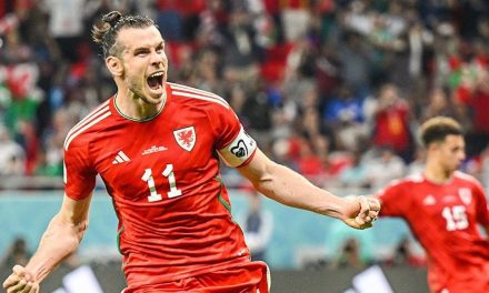 Pesepakbola Wales Bale Yang Menjadi Pemain Profesional