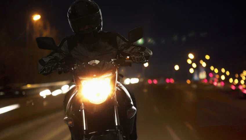 Penerangan Kendaraan Bermotor Dengan Lampu Led