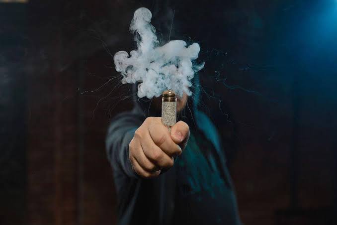 Alat Hisap Vape Sebuah Rokok Elektrik Modern
