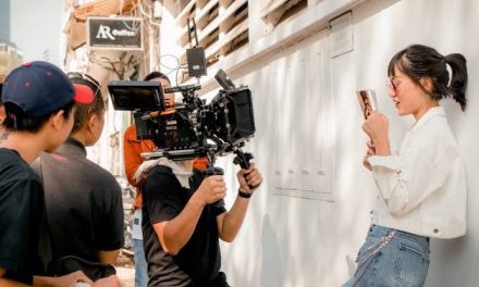 Karya Seni Film Sebuah Gambar Yang Bergerak