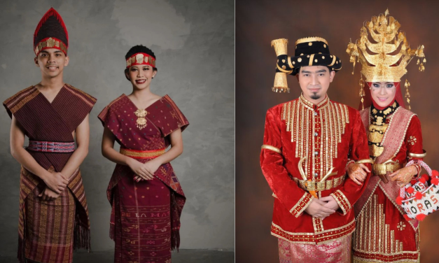 Simbol Suatu Adat Melalui Sebuah Pakaian Daerah