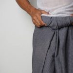 Sebuah Pakaian Luar Sarung Dari Bahan Yang Nyaman