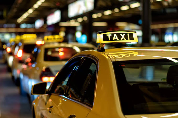 Transportasi Mewah Umum Taksi Untuk Di Jalanan