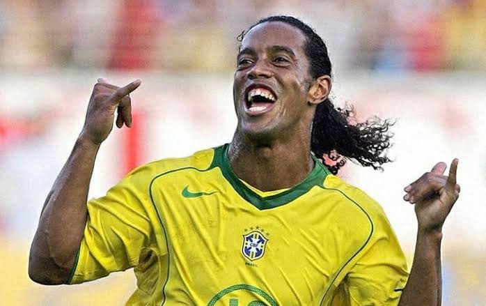 Pesepakbola Legenda Ronaldinho Dengan Skill Kelincahannya
