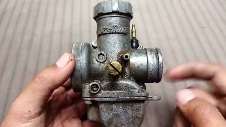 Komponen Mesin Kaburator Pada Sebuah Motor