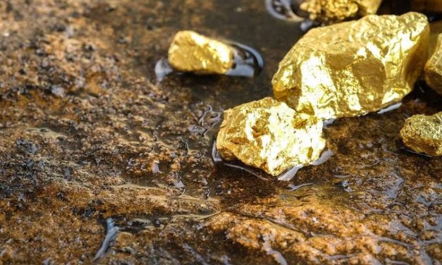 Benda Berharga Emas Dengan Harga Yang Naik