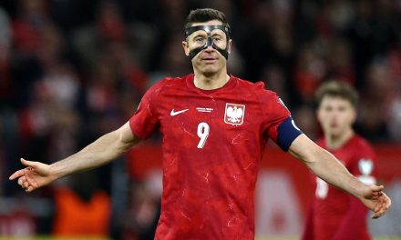 Seorang Pemain Bola Dari Polandia Lewandowski