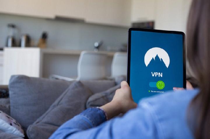 Suatu Teknologi VPN Dalam Mengakses Internet