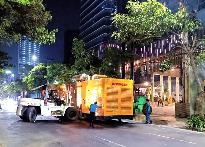 Sebuah Mesin Generator Atau Genset Energi Listrik